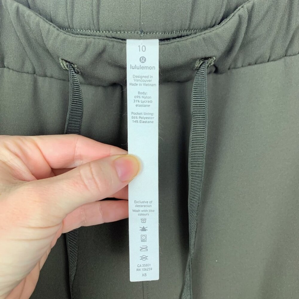 lululemon | On The Fly Crop Dark Olive - Picture 5 of 6